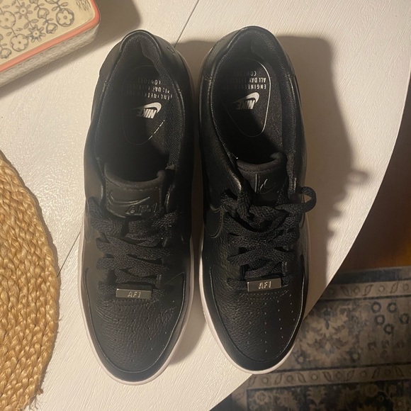 Nike Air Force 1s - Picture 5 of 8